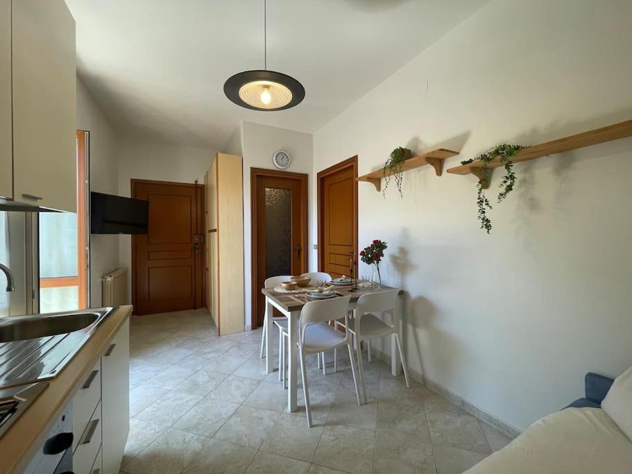 Free Parking Casa Con Giardino - Centro Mare A 5 Minuti Apartment Pietra Ligure Ngoại thất bức ảnh