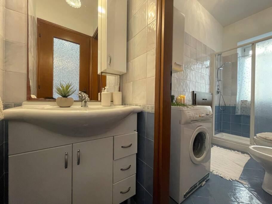 Free Parking Casa Con Giardino - Centro Mare A 5 Minuti Apartment Pietra Ligure Ngoại thất bức ảnh